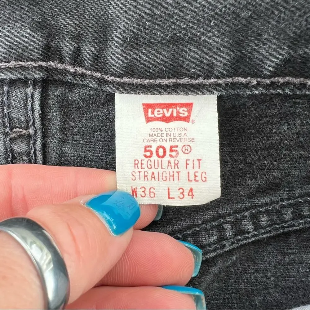Vintage 90s Levi’s 505 regular fit straight leg jeans black 36x34